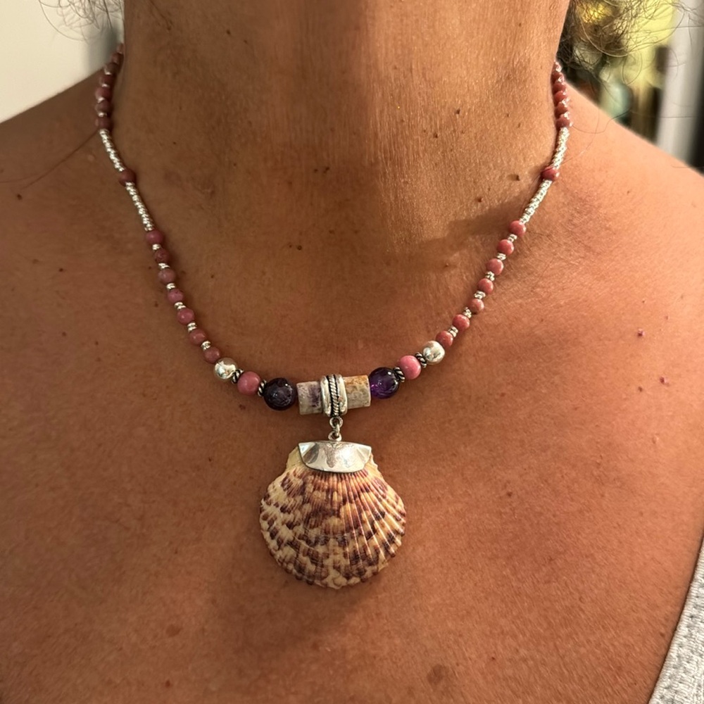 Shell necklace